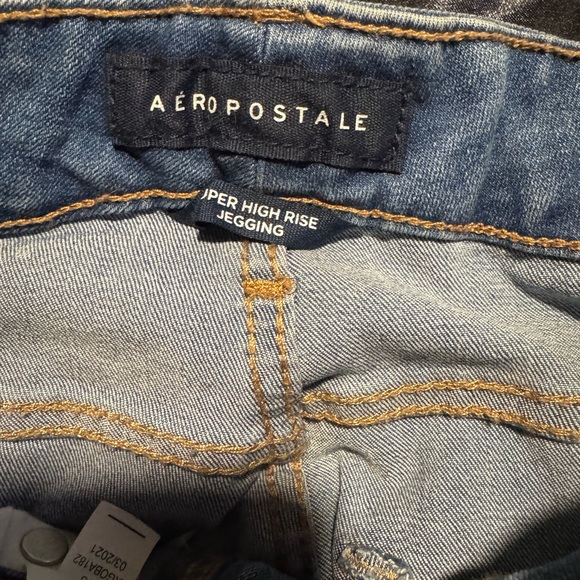 Two Aeropostale jeans for $65
Size 0 4 long 
Brand new!! - Picture 7 of 9